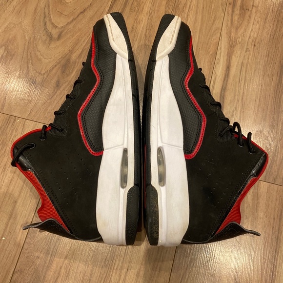 Air Jordan Courtside 23 Basketball Gym Red Black White Size 8 - Picture 12 of 12